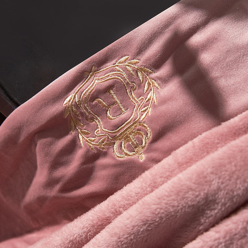 Zachte effen kleur anti-pilling warme Raschel deken voor hotel